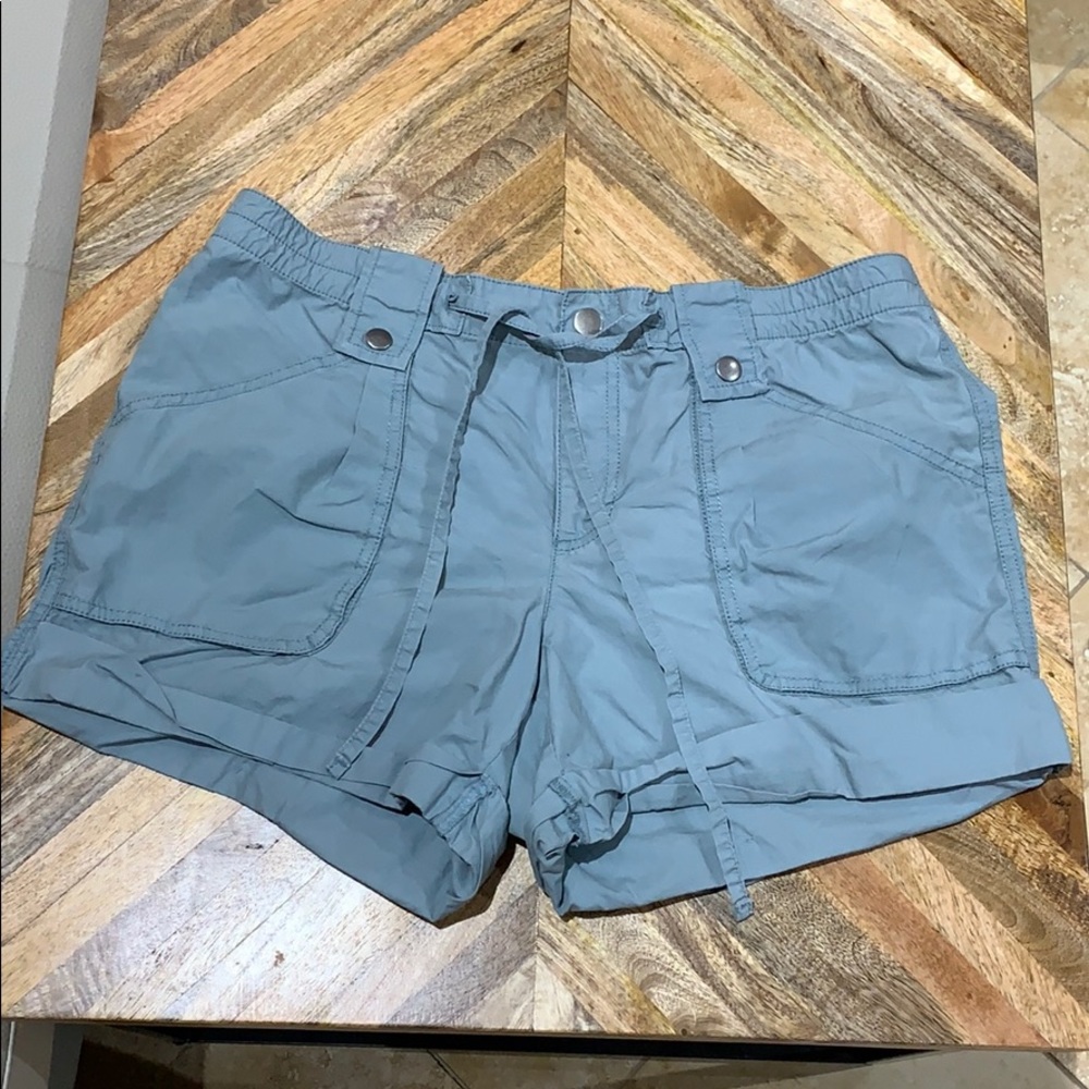 Ann Taylor LOFT teal cargo shorts